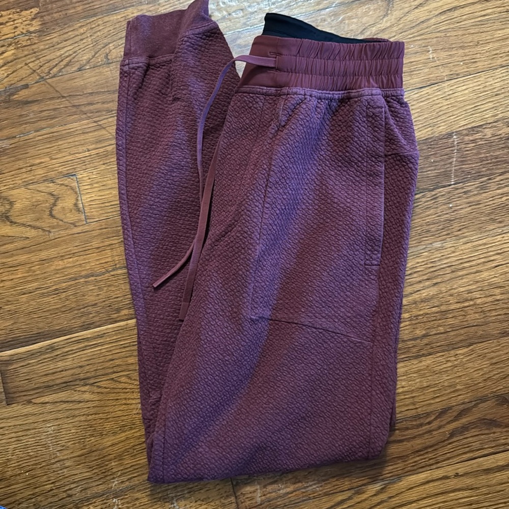 Lululemon at ease joggers